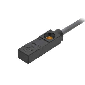 Cảm biến tiệm cận Omron TL-W1R5MC15-R 2M