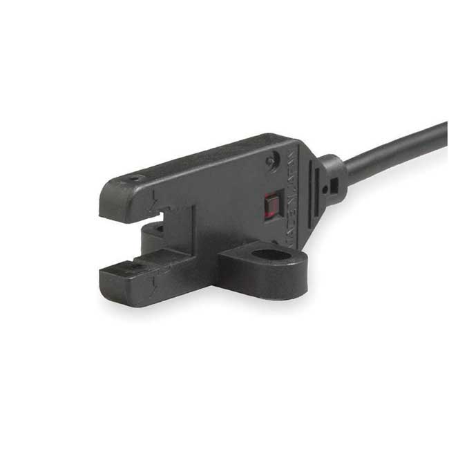Cảm biến quang Omron EE-SX772R 2M (PNP)