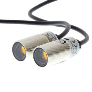 Cảm biến quang điện Omron E3FB-TP11 2M