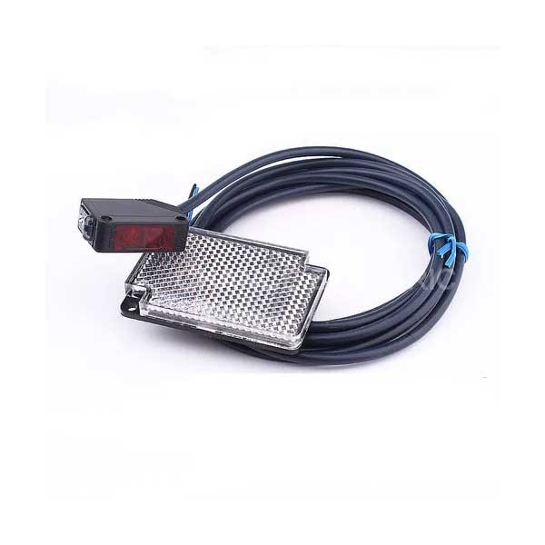 Cảm biến quang Omron E3Z-B81 2M (phản xạ gương)