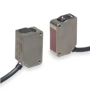 Cảm biến quang Omron E3ZM-T83 2M (thu phát riêng)